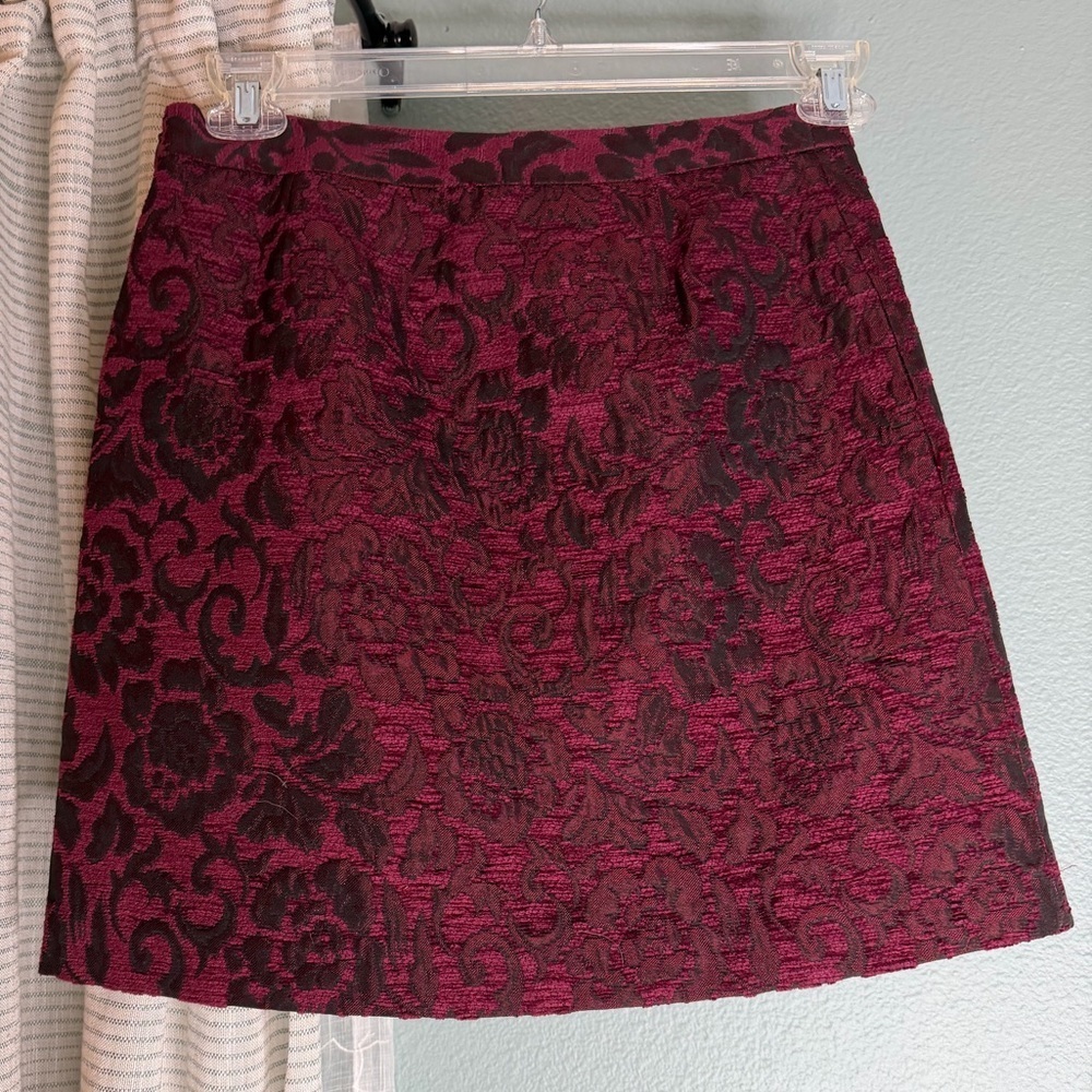 Dolce and Gabanna mini skirt embellished women’s size 40 - Picture 2 of 3